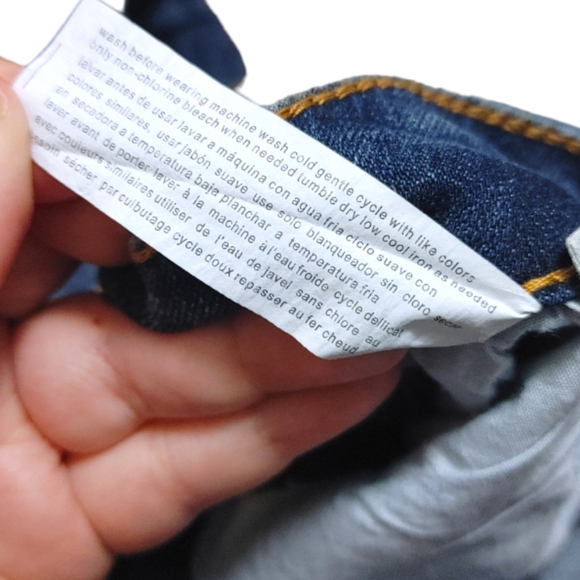 ELOQUII Classic Fit Medium Wash Distressed Boyfriend Jean Women's Plus Size 24 - Picture 9 of 12